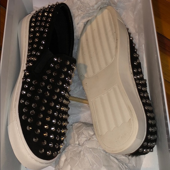 Steve Madden Shoes - Steve Madden Glamour black satin